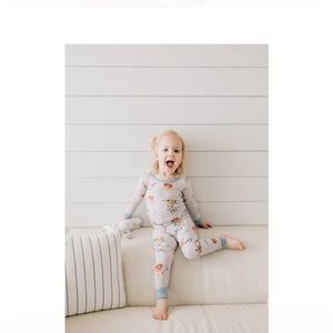 New! Kindthing Kids Pajama Set with Pig Print